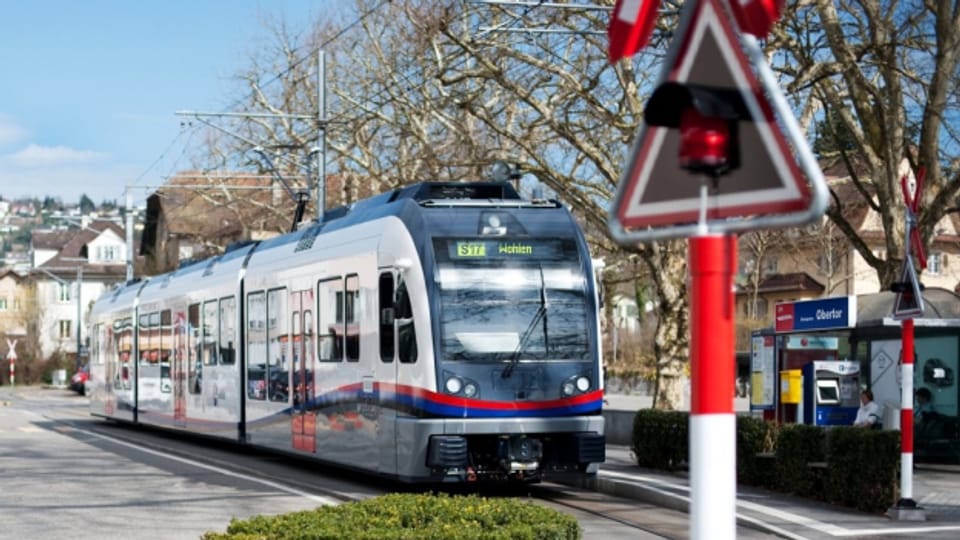Aargauer Regionalbahnen BDWM und WSB fusionieren - Audio & Podcasts - SRF
