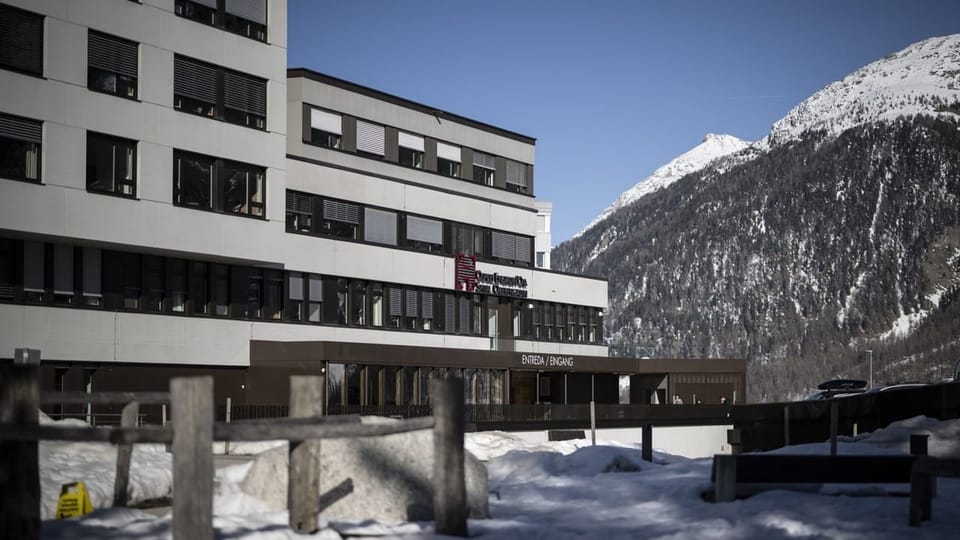 Ospital Samedan: 48 persunas survegnan la desditga - Audioteca - RTR