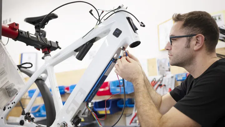 rennrad schlauch 80 mm ventil Continental Fahrradschläuche Race 28 700 x 20-25 S80 Presta-Ventil Fahrradschlauch, Fahrradteile, Fahrrad Mantel, Mantel, Paket mit 5 Conti-Röhren und 2 Conti Race Reifenheber Sport & Freizeit 2er fahrrad box Color:Black/Black Reflective Once Human update adds